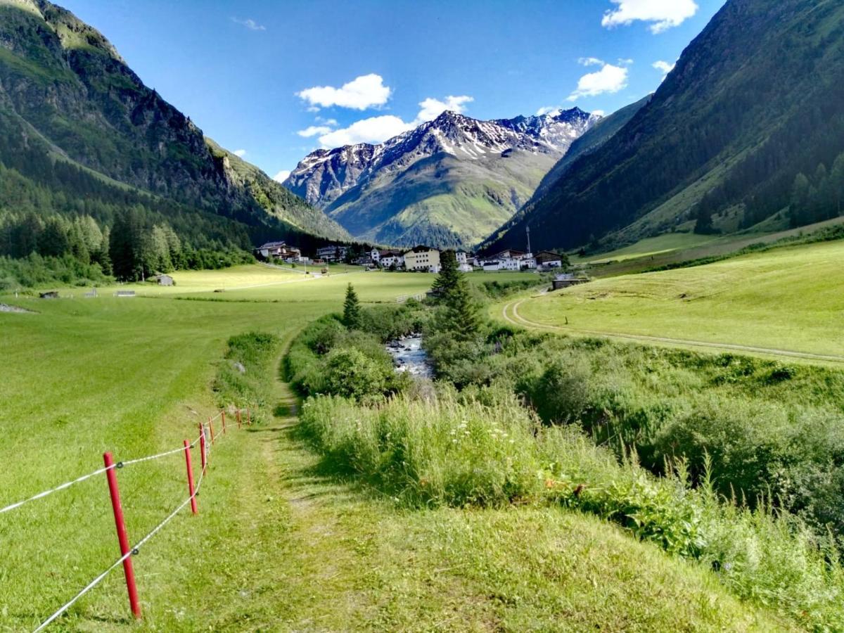 Haus Bergwind Daire Sankt Leonhard im Pitztal Dış mekan fotoğraf